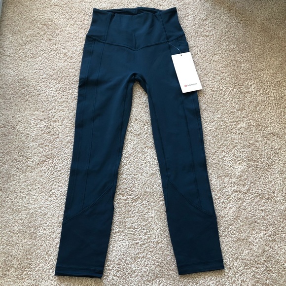 All The Right Places Crop - Night Diver - Picture 3 of 6